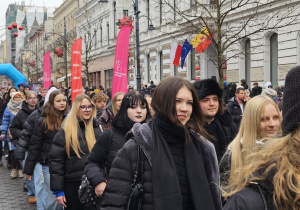 Grupa ucznió na Piotrkowskiej