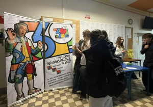 Hol wejściowy z rollupami