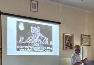 Ekran z prezentacją